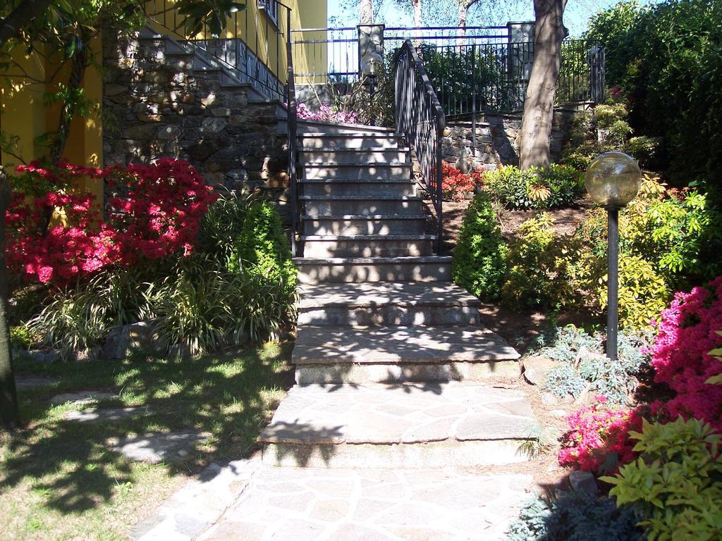 Villa Mimosa Colico Ruang foto